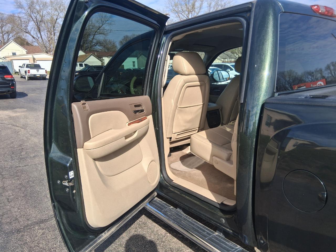 Chevrolet Silverado 1500 LTZ Crew Cab 4WD 2013