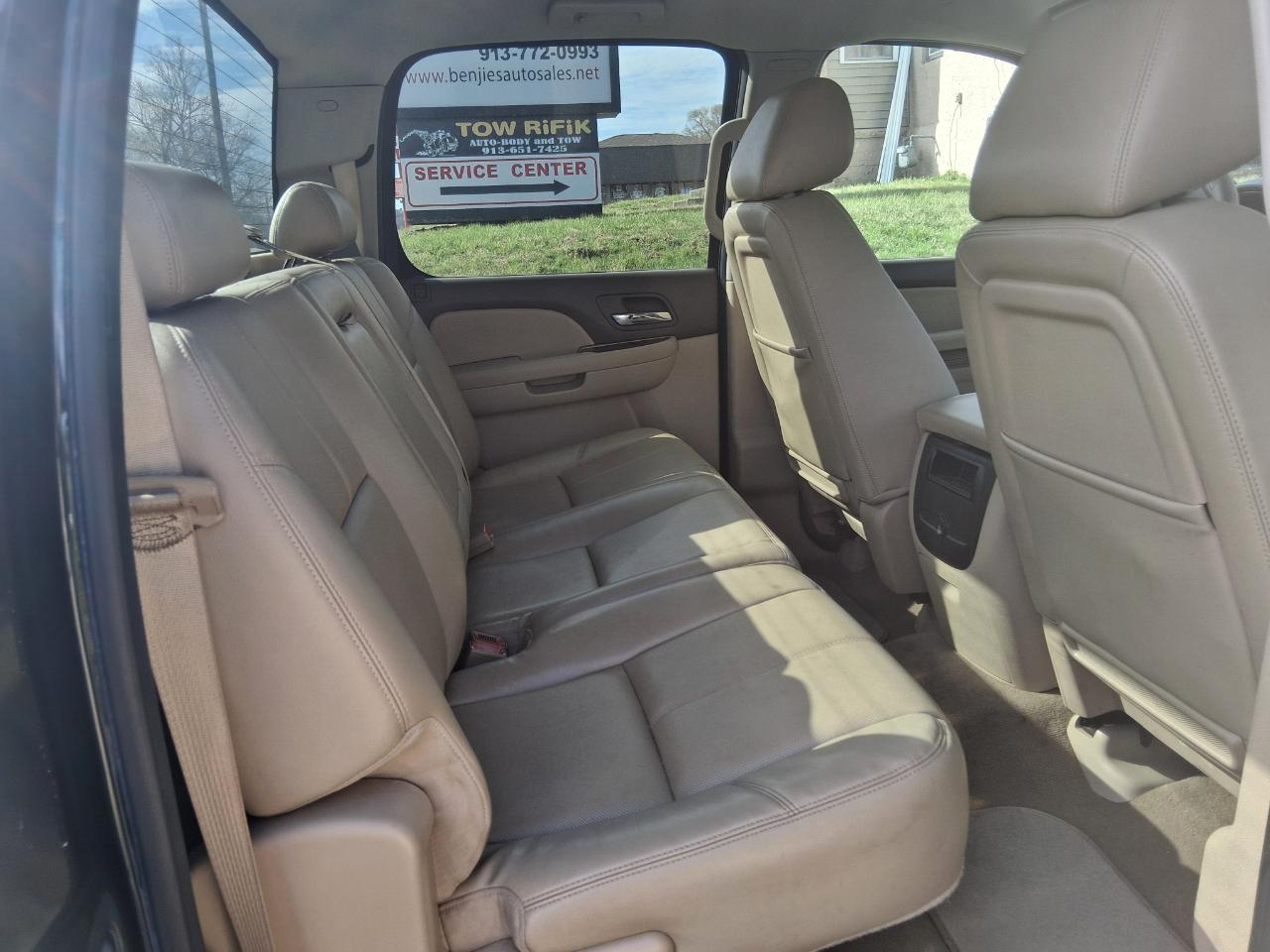 Chevrolet Silverado 1500 LTZ Crew Cab 4WD 2013