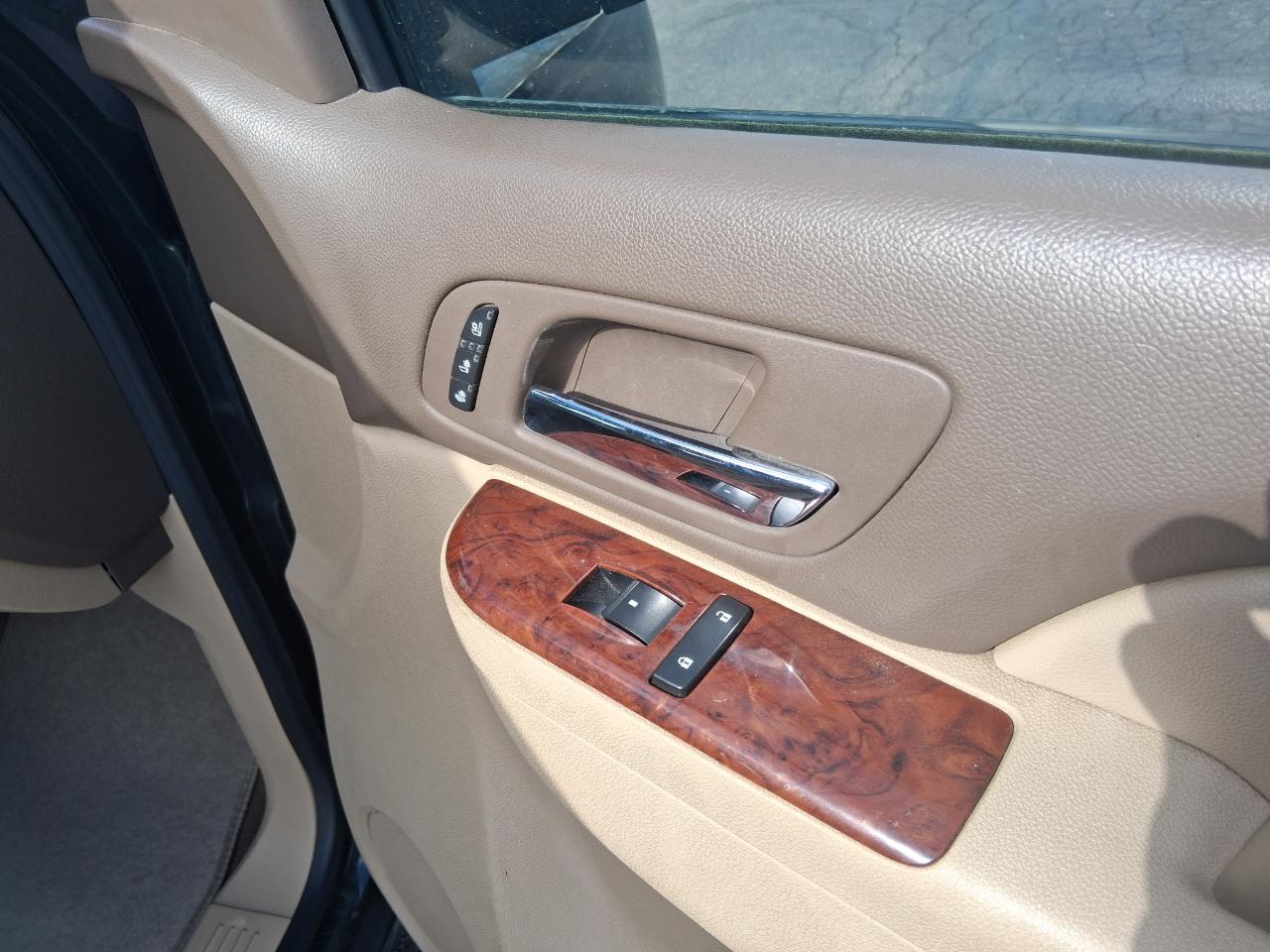 Chevrolet Silverado 1500 LTZ Crew Cab 4WD 2013