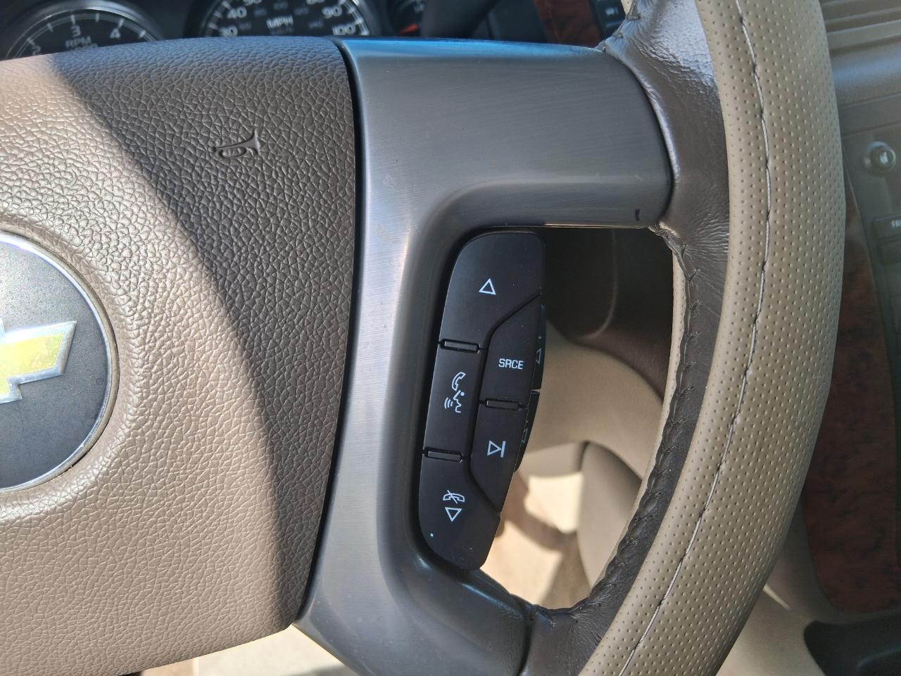 Chevrolet Silverado 1500 LTZ Crew Cab 4WD 2013