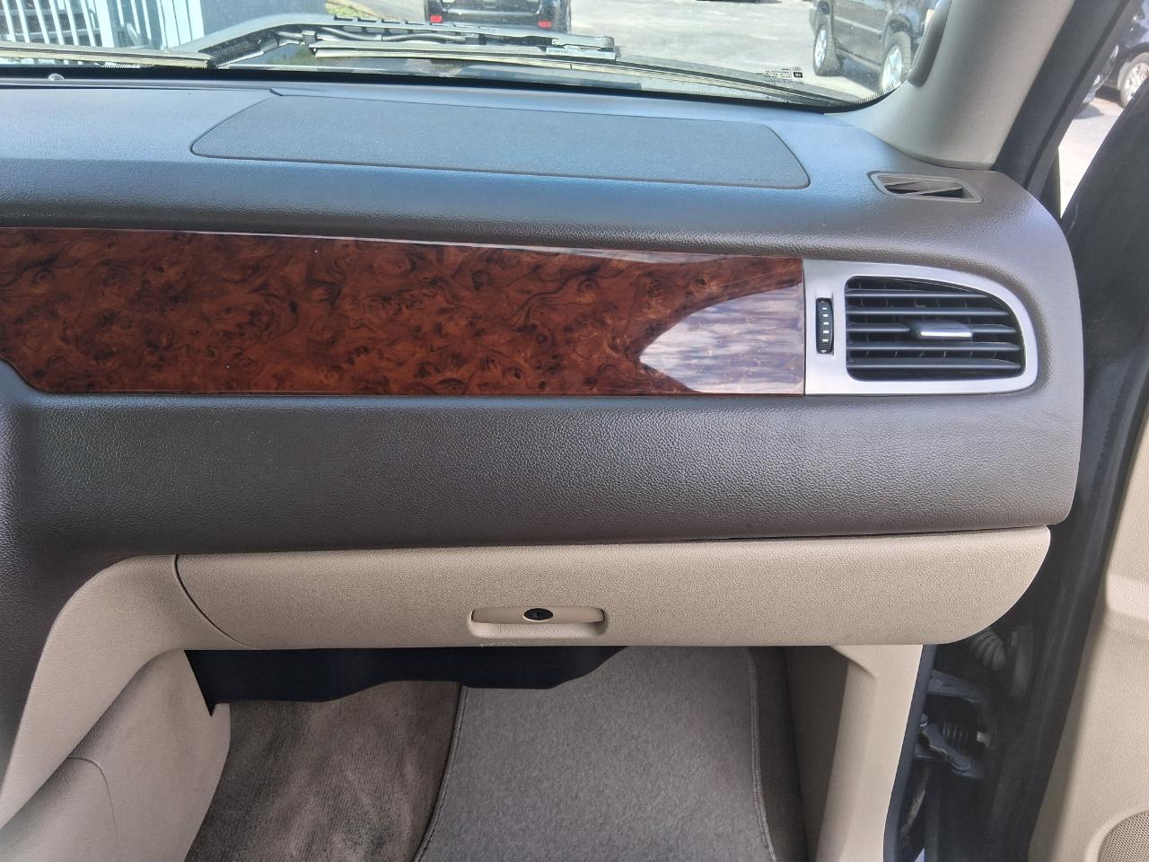 Chevrolet Silverado 1500 LTZ Crew Cab 4WD 2013