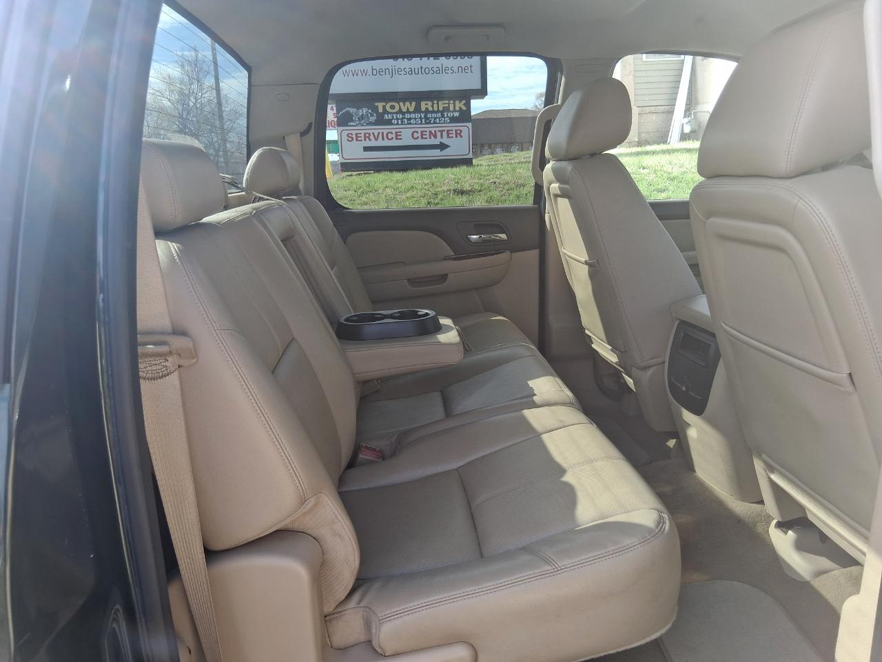 Chevrolet Silverado 1500 LTZ Crew Cab 4WD 2013