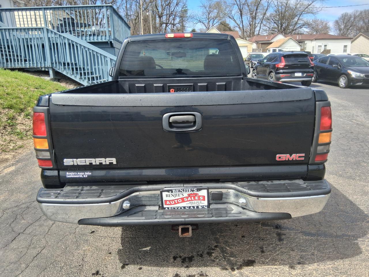 GMC Sierra 1500 Work Truck Long Bed 2WD 2003