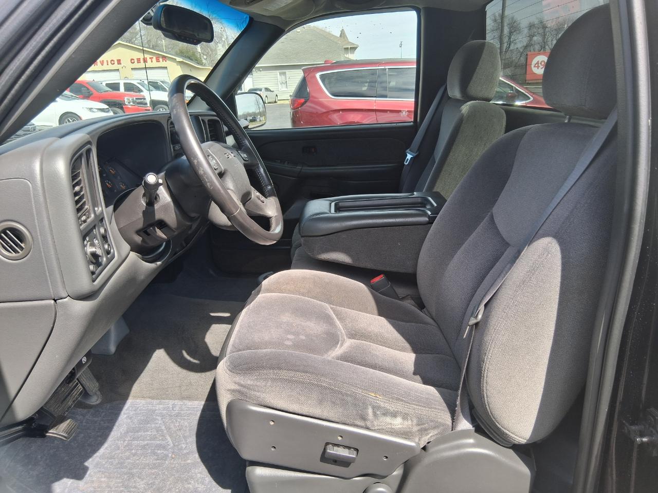 GMC Sierra 1500 Work Truck Long Bed 2WD 2003