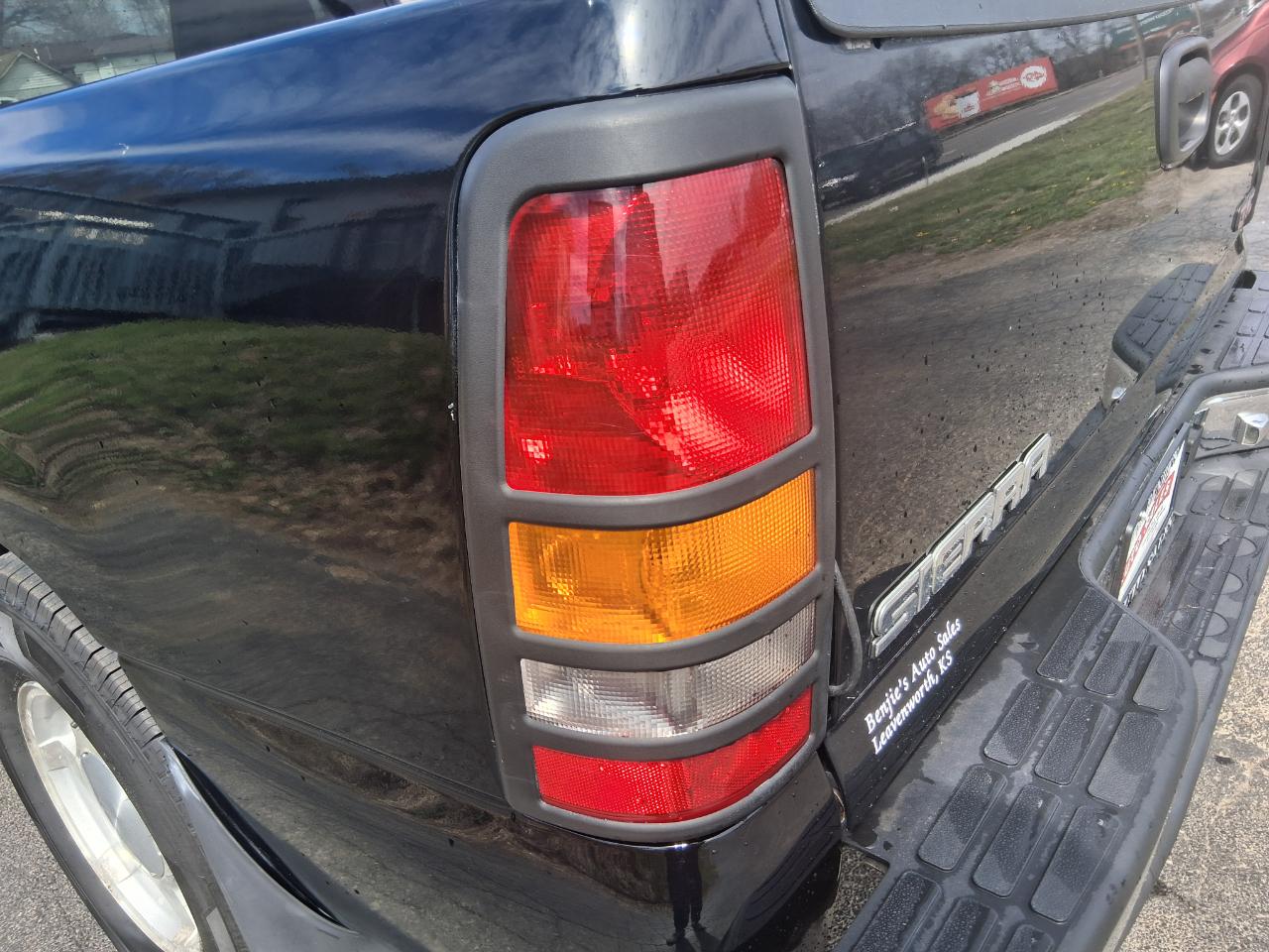 GMC Sierra 1500 Work Truck Long Bed 2WD 2003