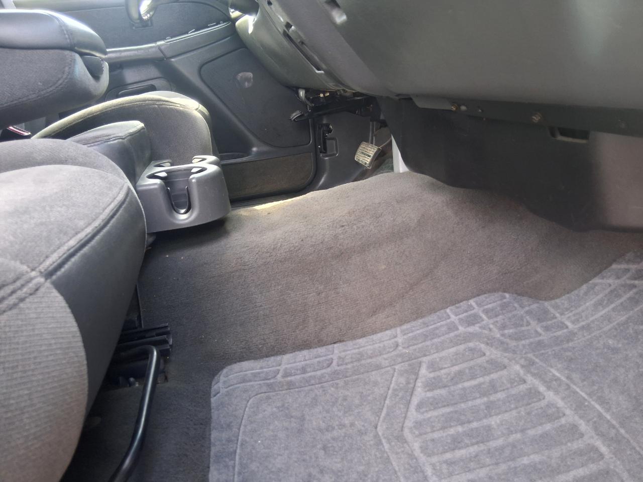 GMC Sierra 1500 Work Truck Long Bed 2WD 2003