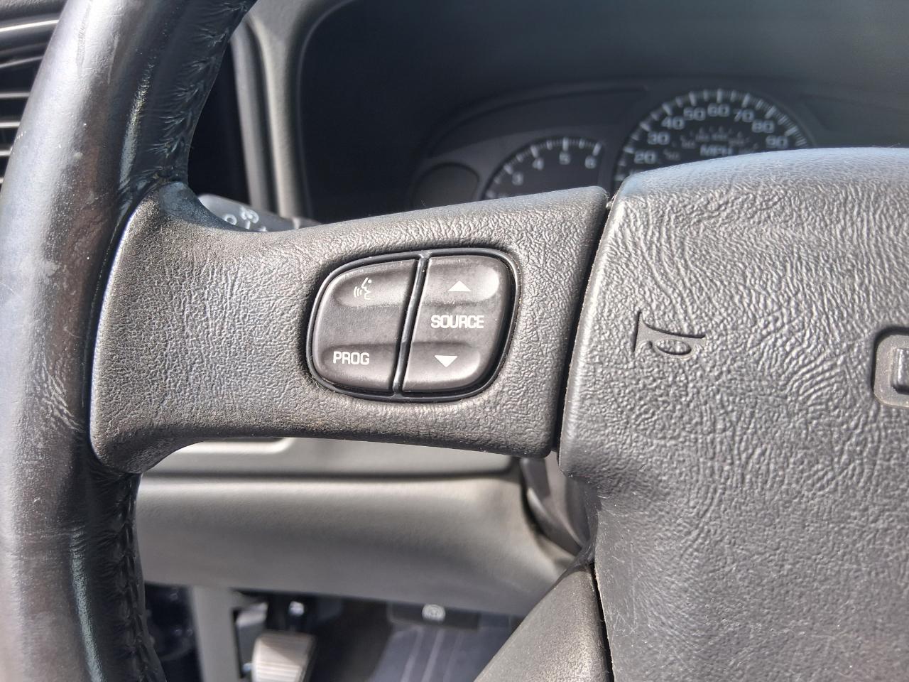 GMC Sierra 1500 Work Truck Long Bed 2WD 2003