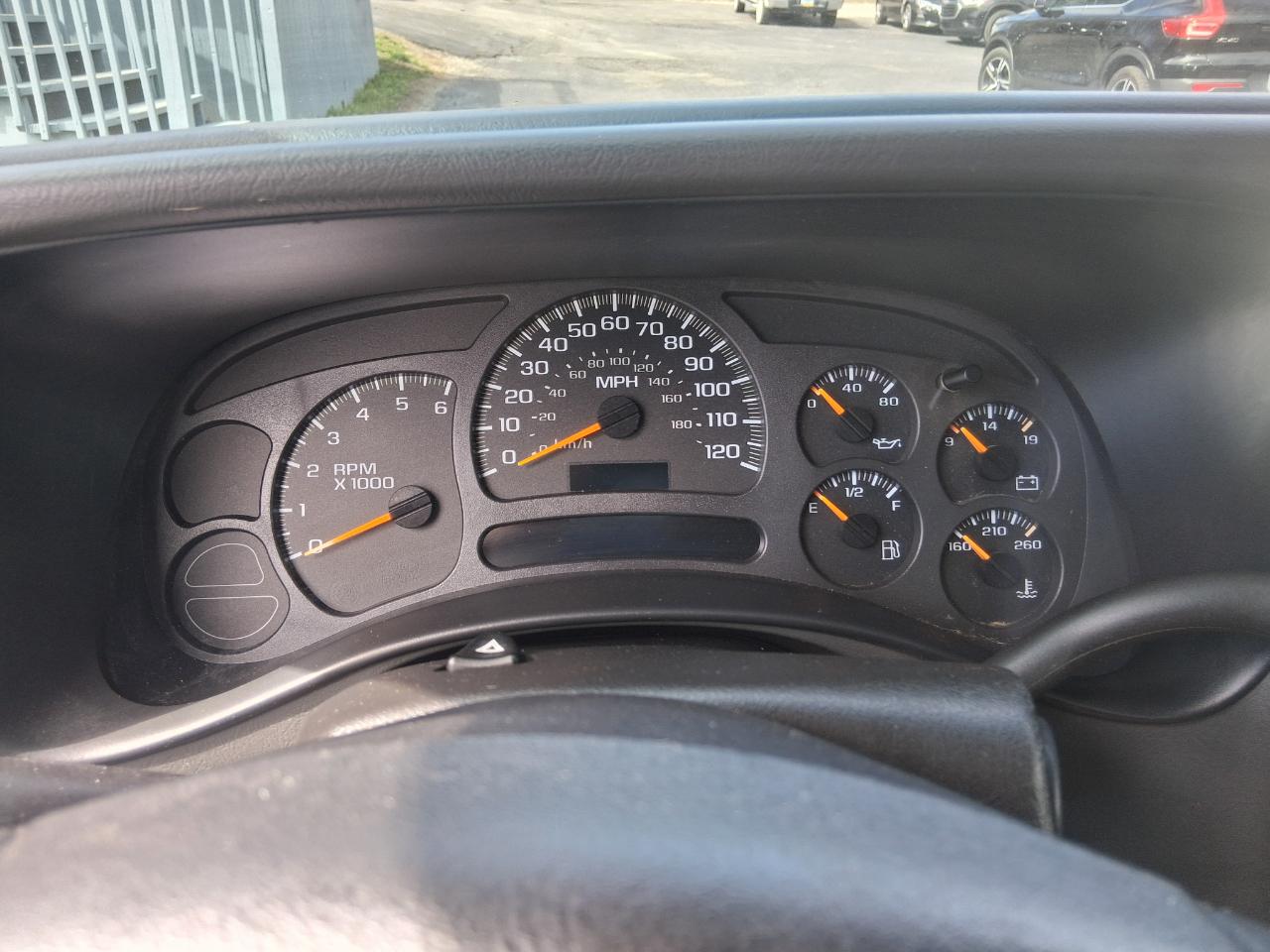 GMC Sierra 1500 Work Truck Long Bed 2WD 2003