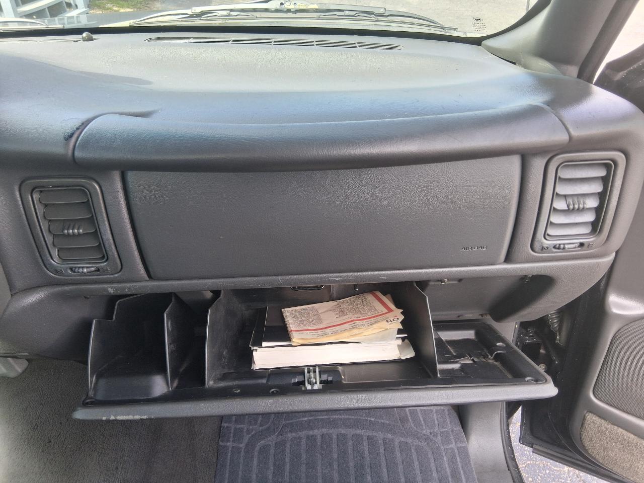 GMC Sierra 1500 Work Truck Long Bed 2WD 2003