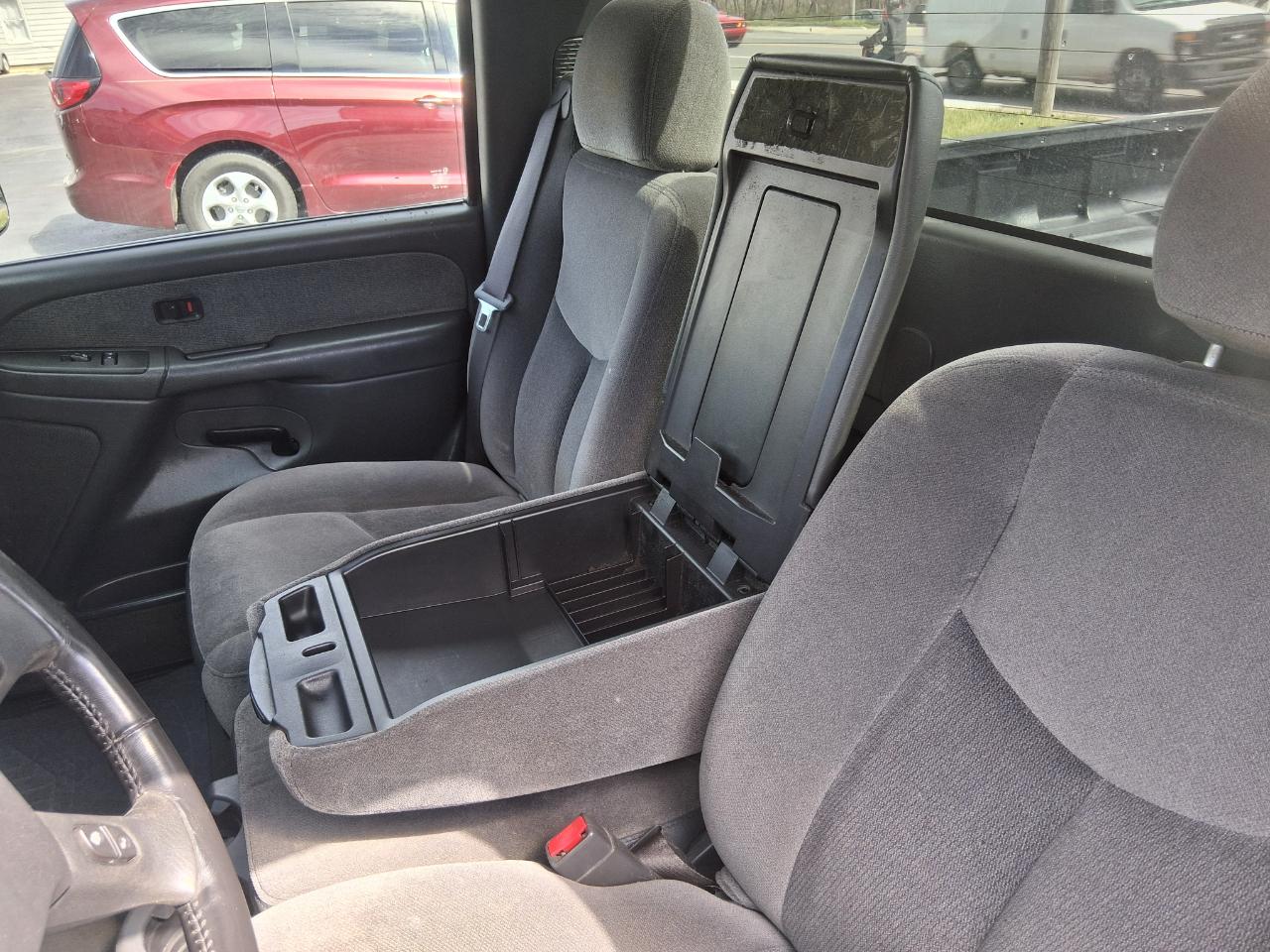 GMC Sierra 1500 Work Truck Long Bed 2WD 2003