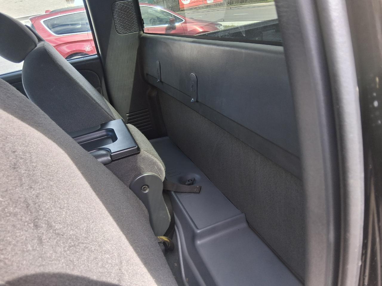 GMC Sierra 1500 Work Truck Long Bed 2WD 2003