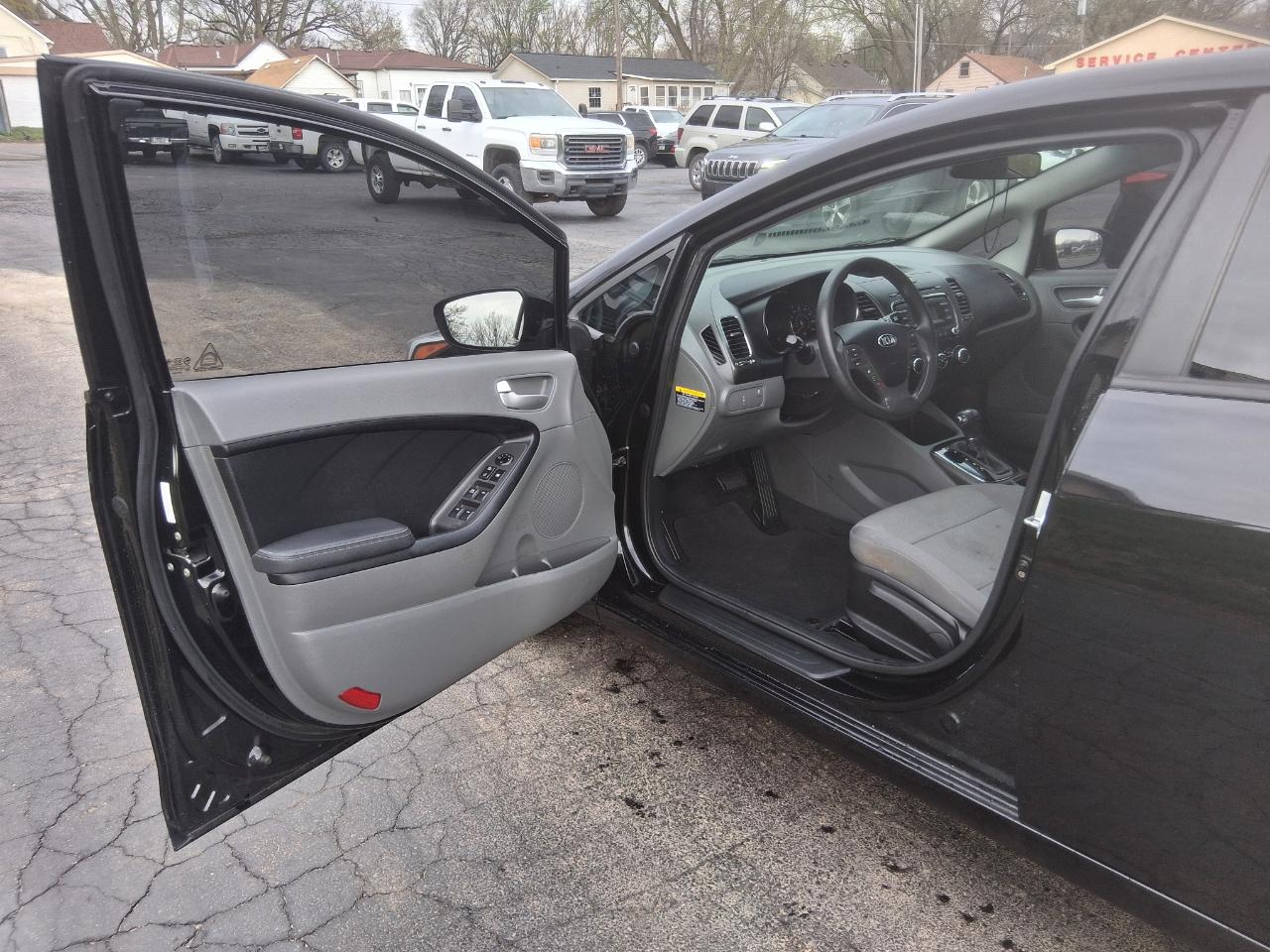 Kia Forte LX 6A 2017