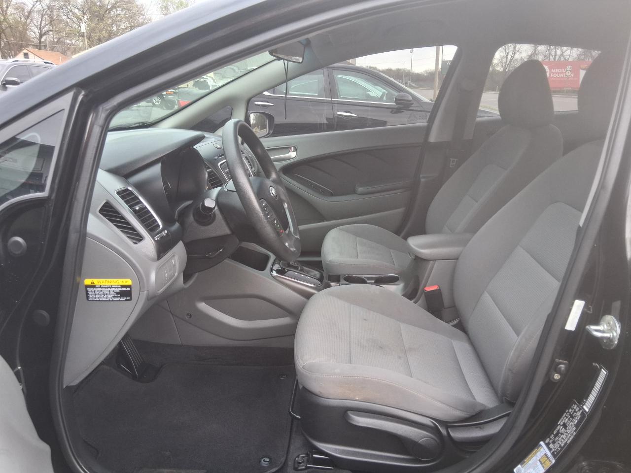 Kia Forte LX 6A 2017