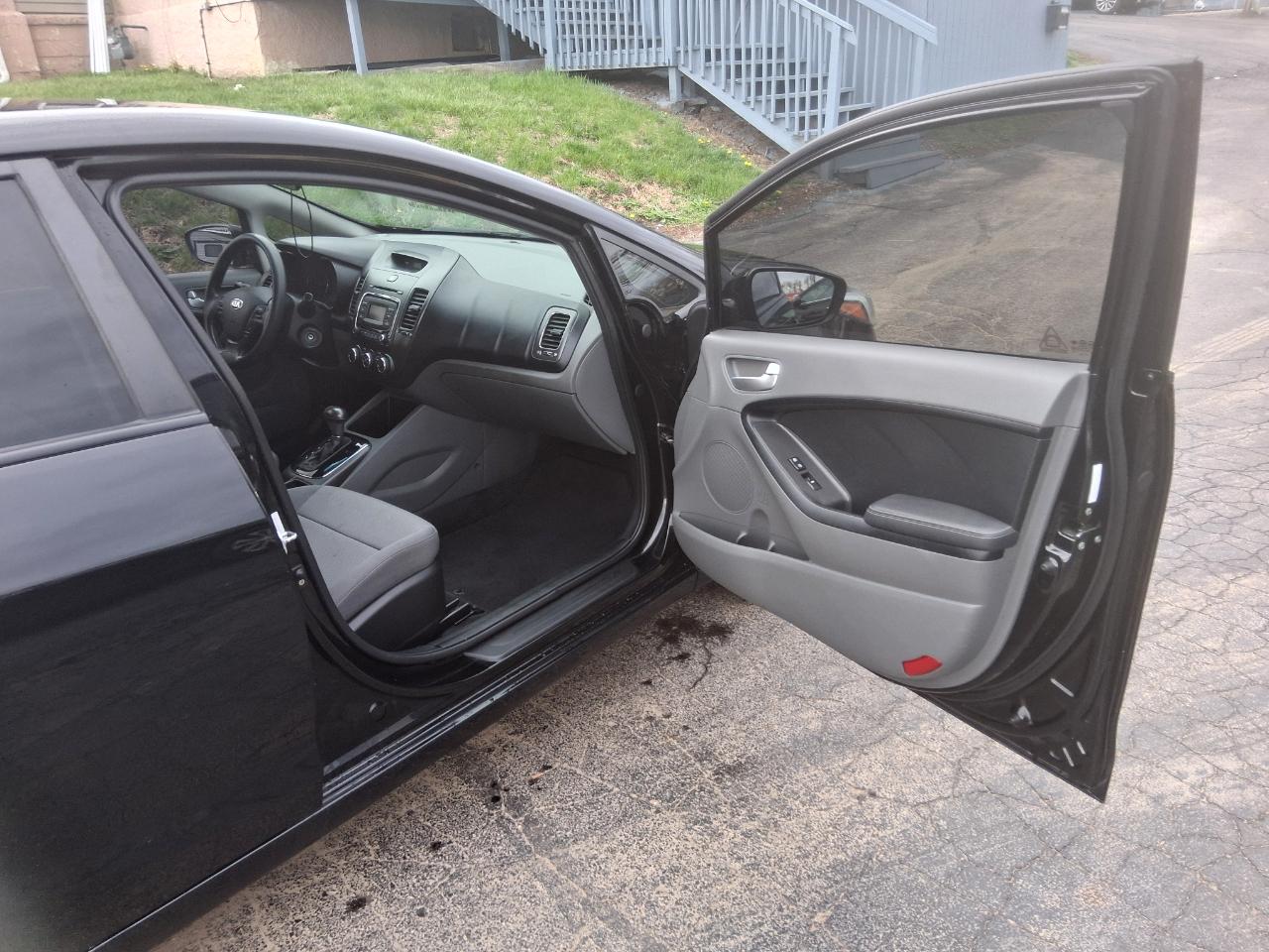 Kia Forte LX 6A 2017