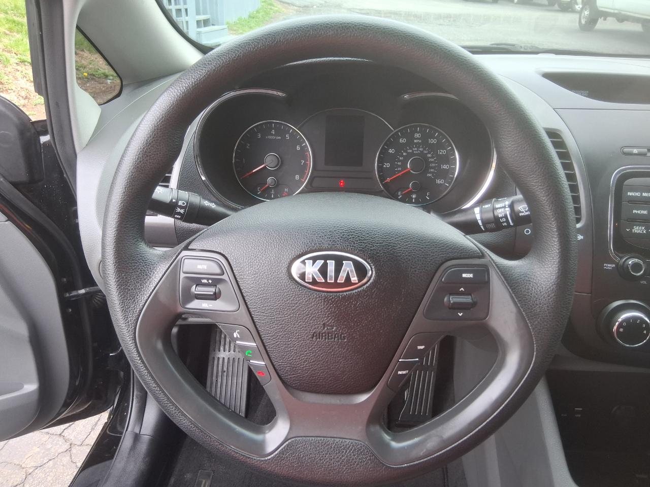 Kia Forte LX 6A 2017