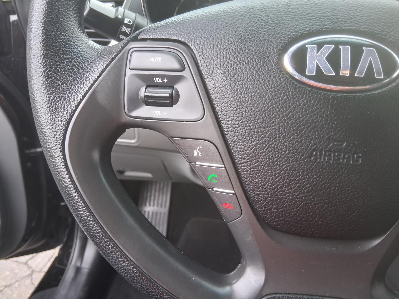 Kia Forte LX 6A 2017