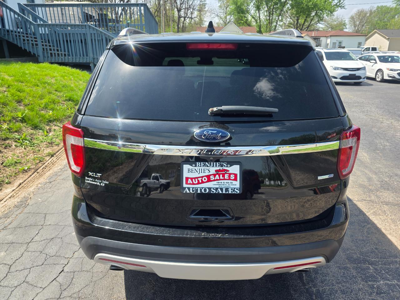 Ford Explorer XLT 4WD 2017