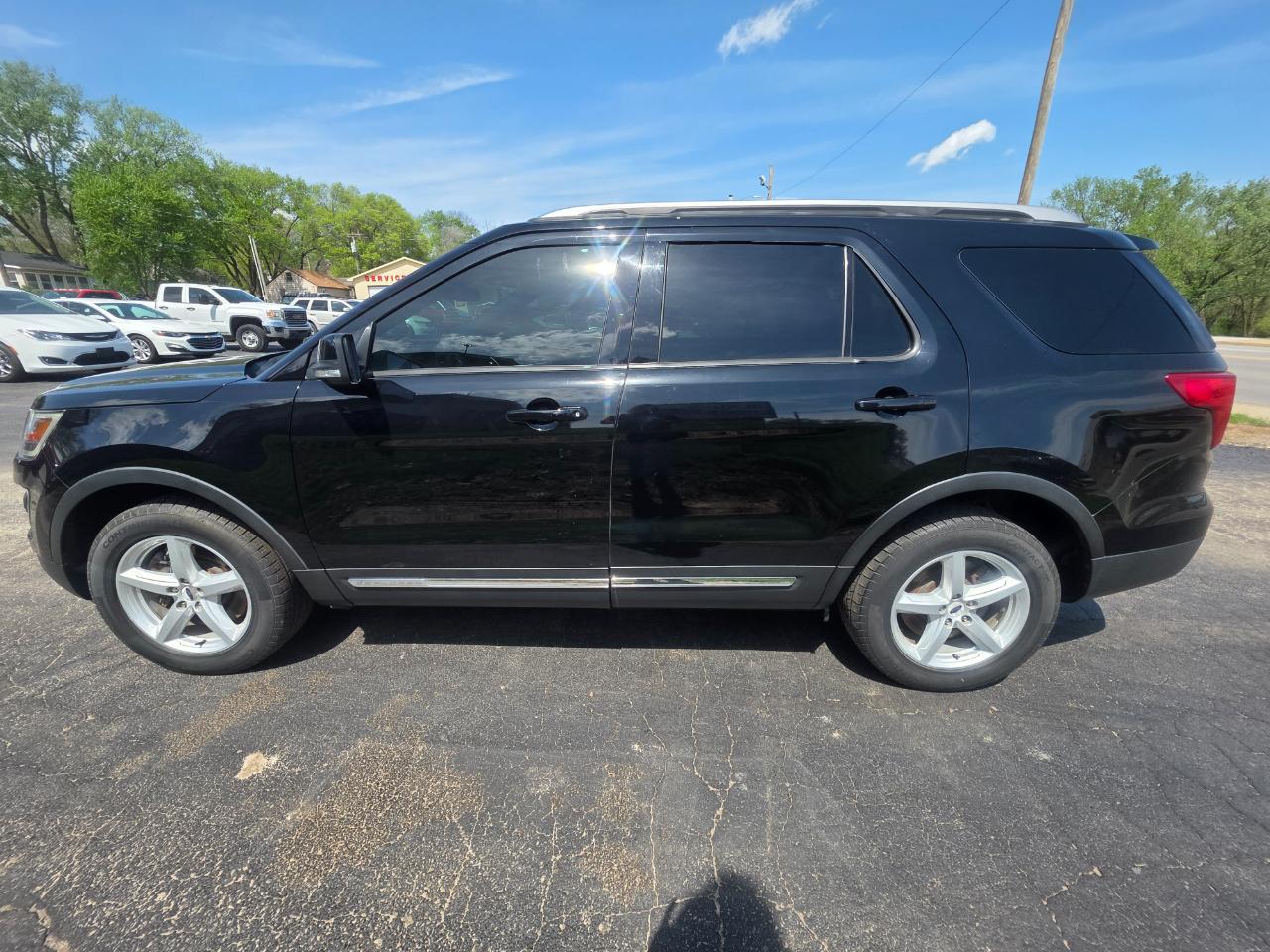 Ford Explorer XLT 4WD 2017