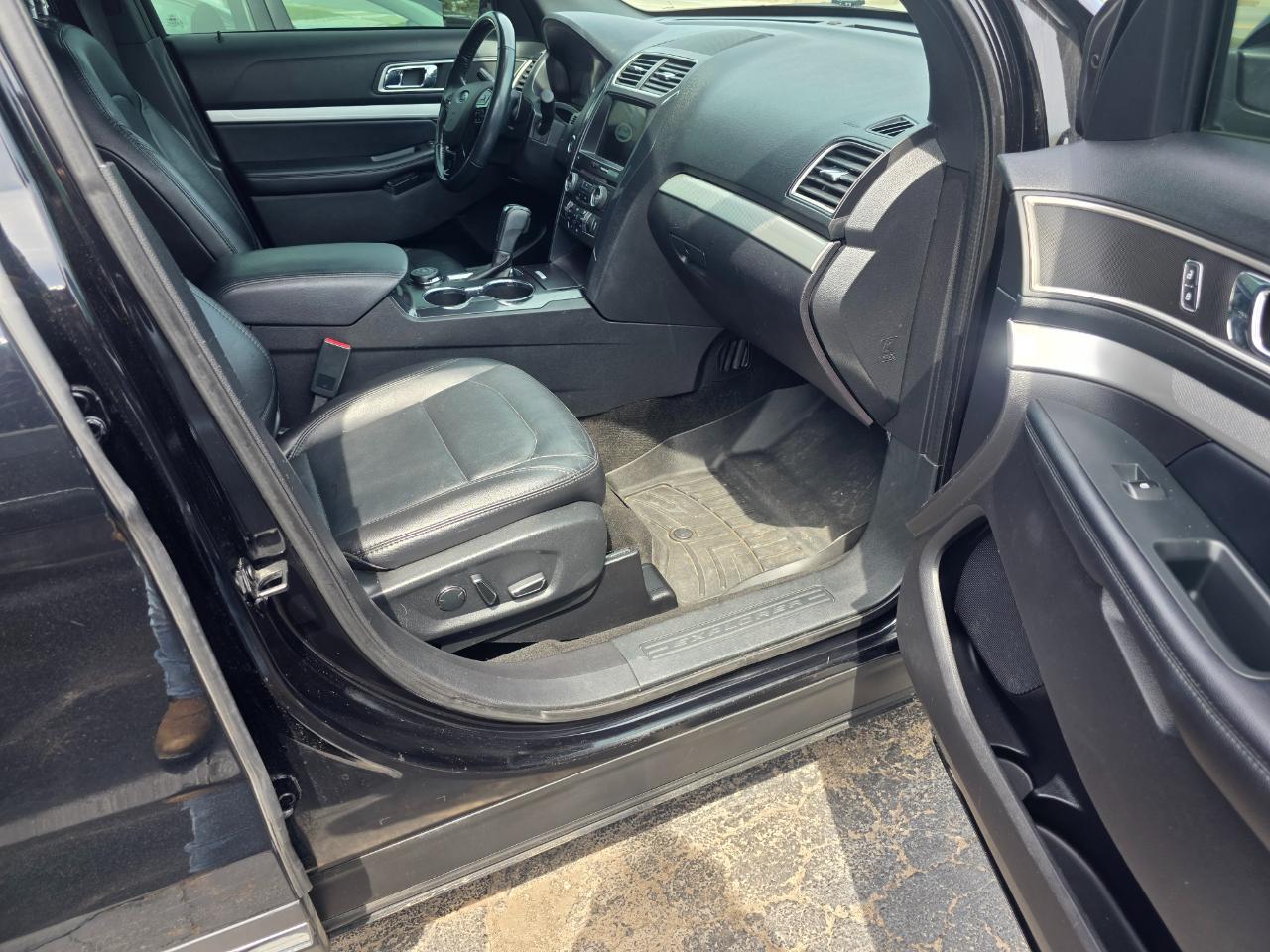 Ford Explorer XLT 4WD 2017