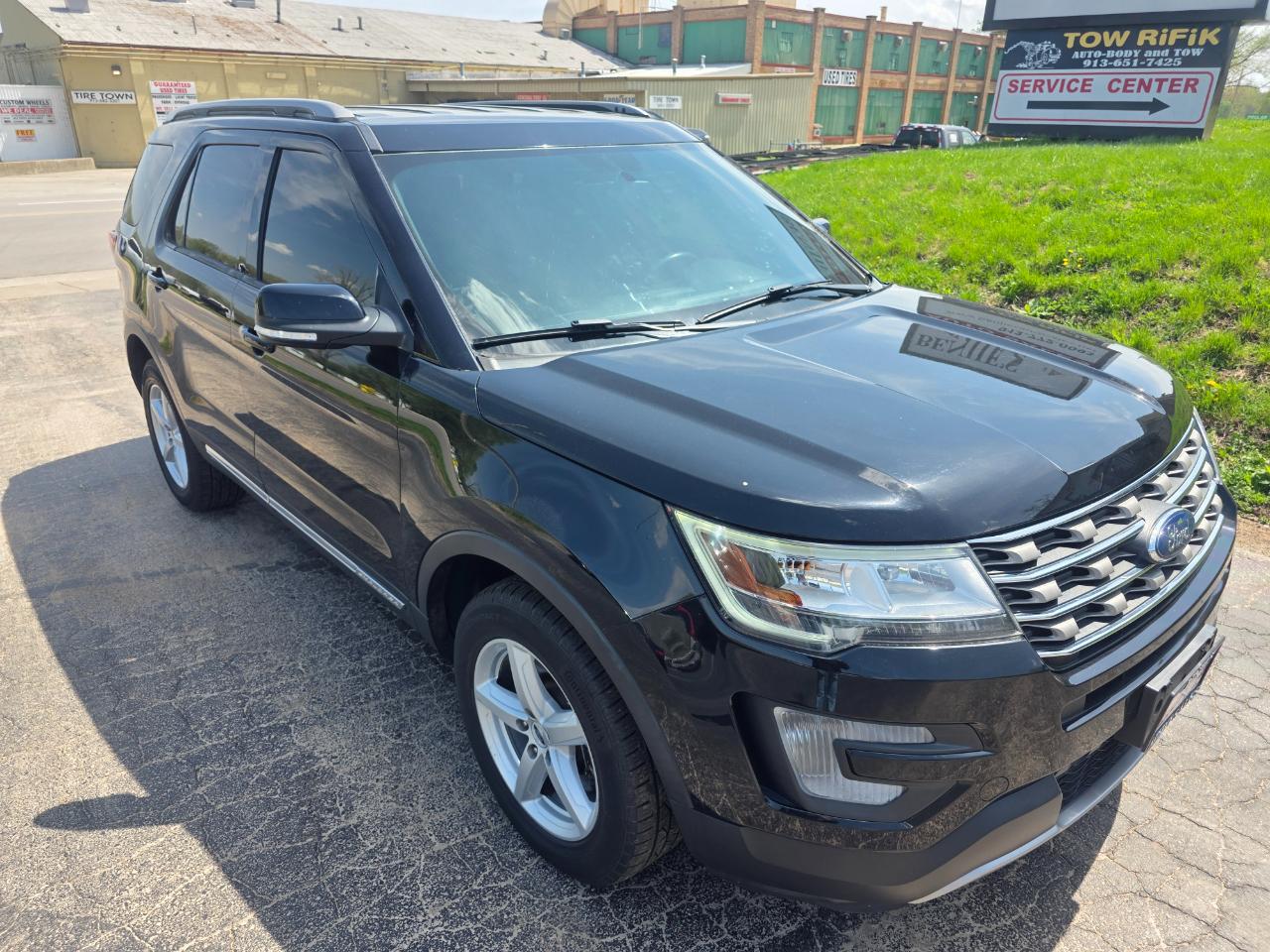 Ford Explorer XLT 4WD 2017