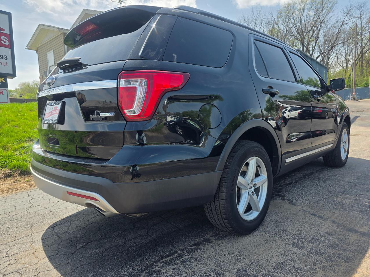 Ford Explorer XLT 4WD 2017