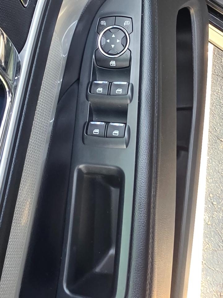 Ford Explorer XLT 4WD 2017