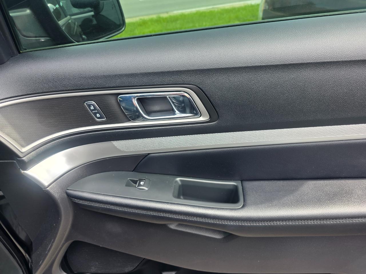 Ford Explorer XLT 4WD 2017