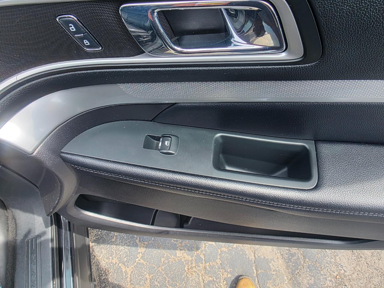 Ford Explorer XLT 4WD 2017