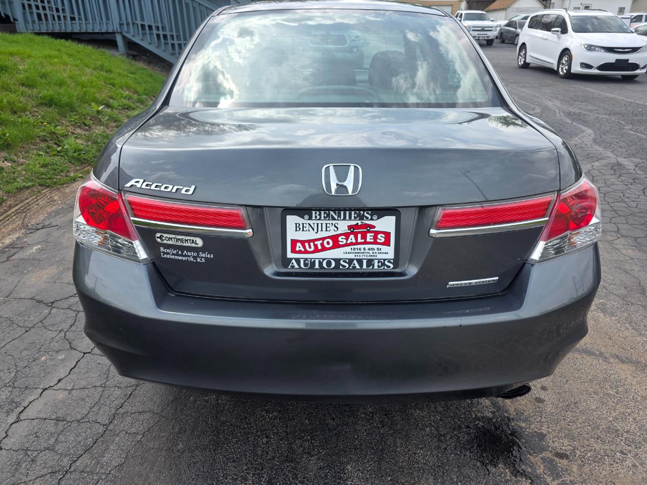 Honda Accord SE Sedan AT 2011