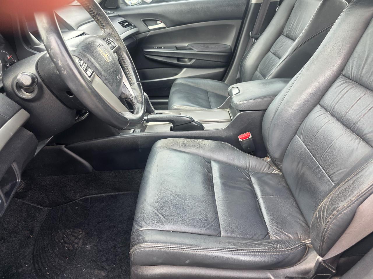 Honda Accord SE Sedan AT 2011