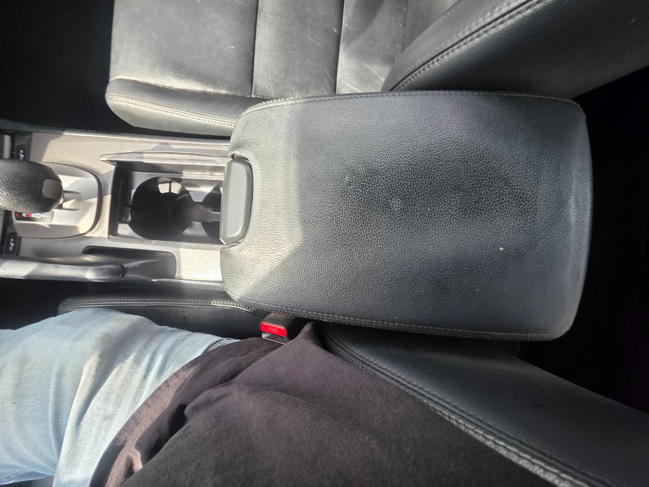 Honda Accord SE Sedan AT 2011