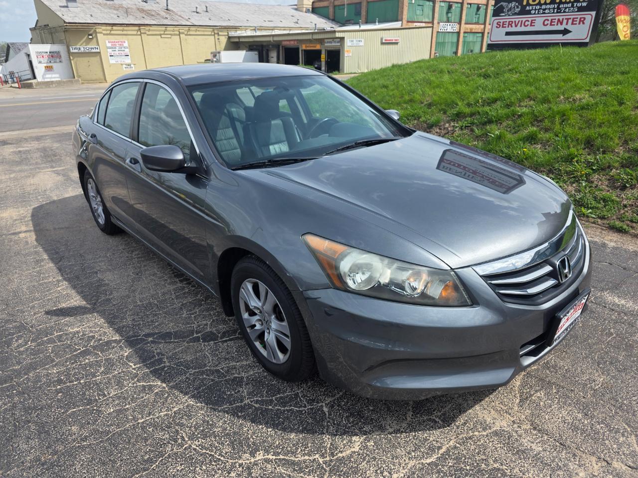 Honda Accord SE Sedan AT 2011
