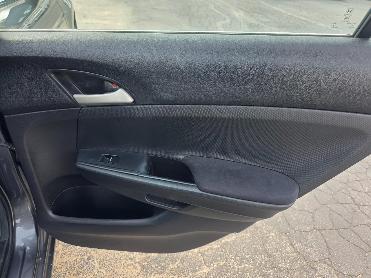 Honda Accord SE Sedan AT 2011