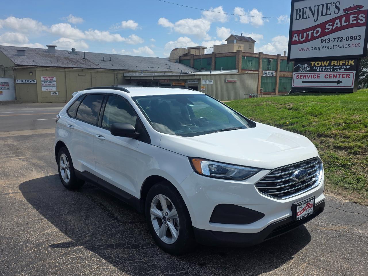 Ford Edge SE FWD 2021