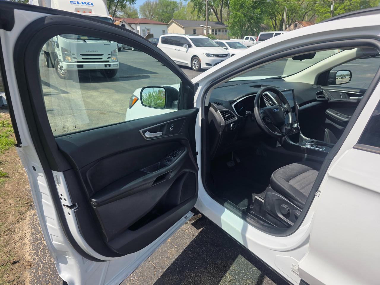 Ford Edge SE FWD 2021