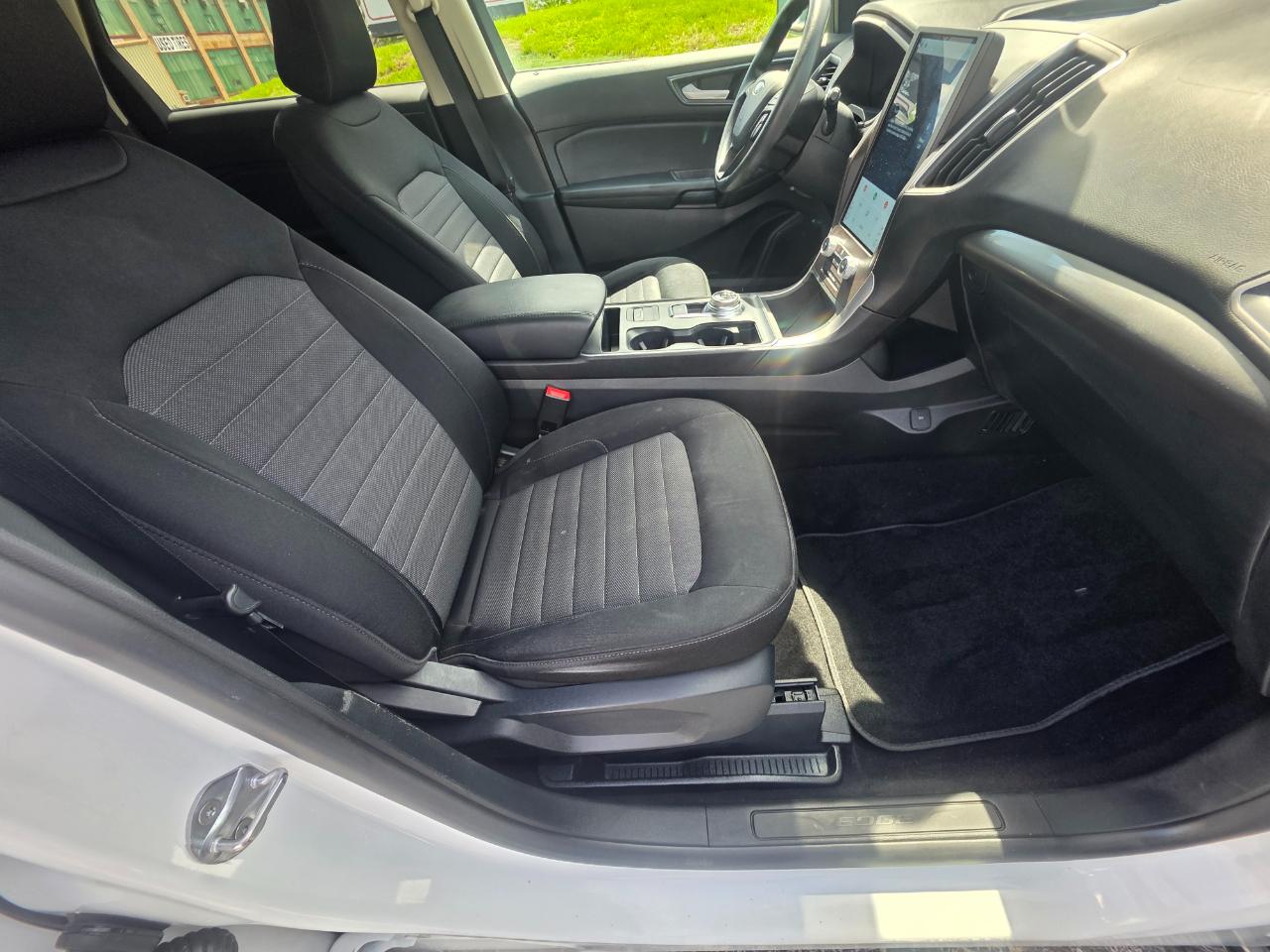 Ford Edge SE FWD 2021