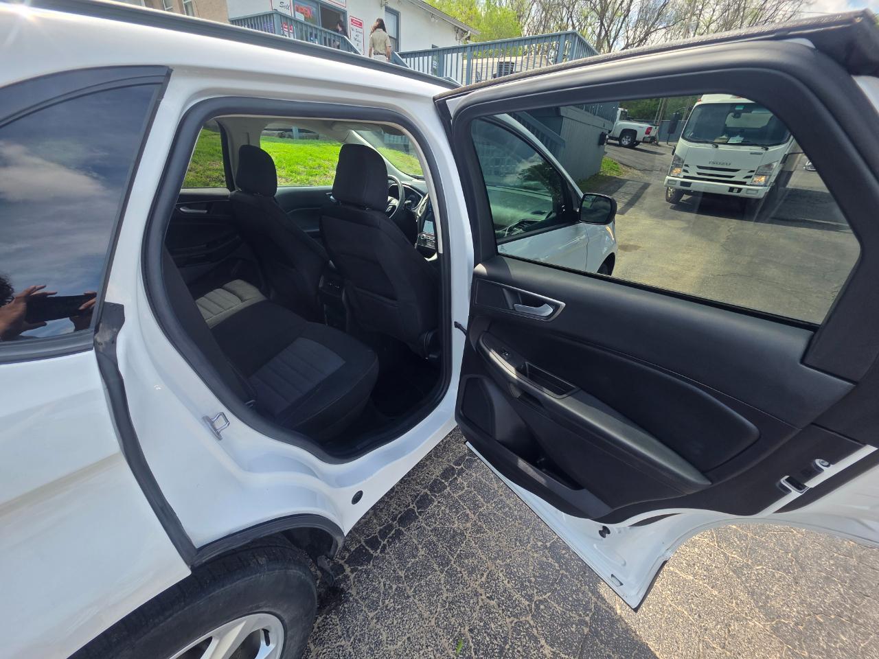 Ford Edge SE FWD 2021