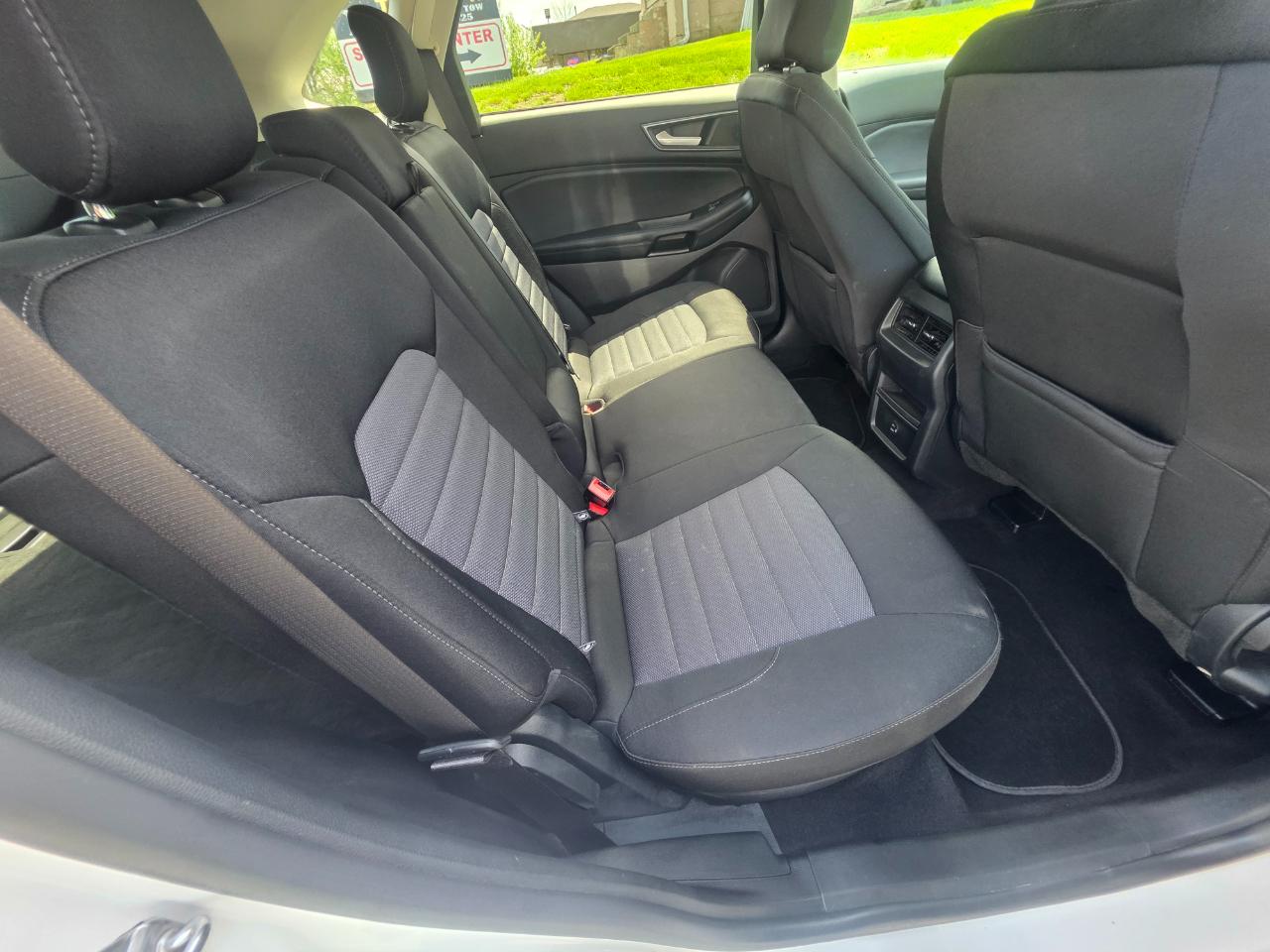 Ford Edge SE FWD 2021