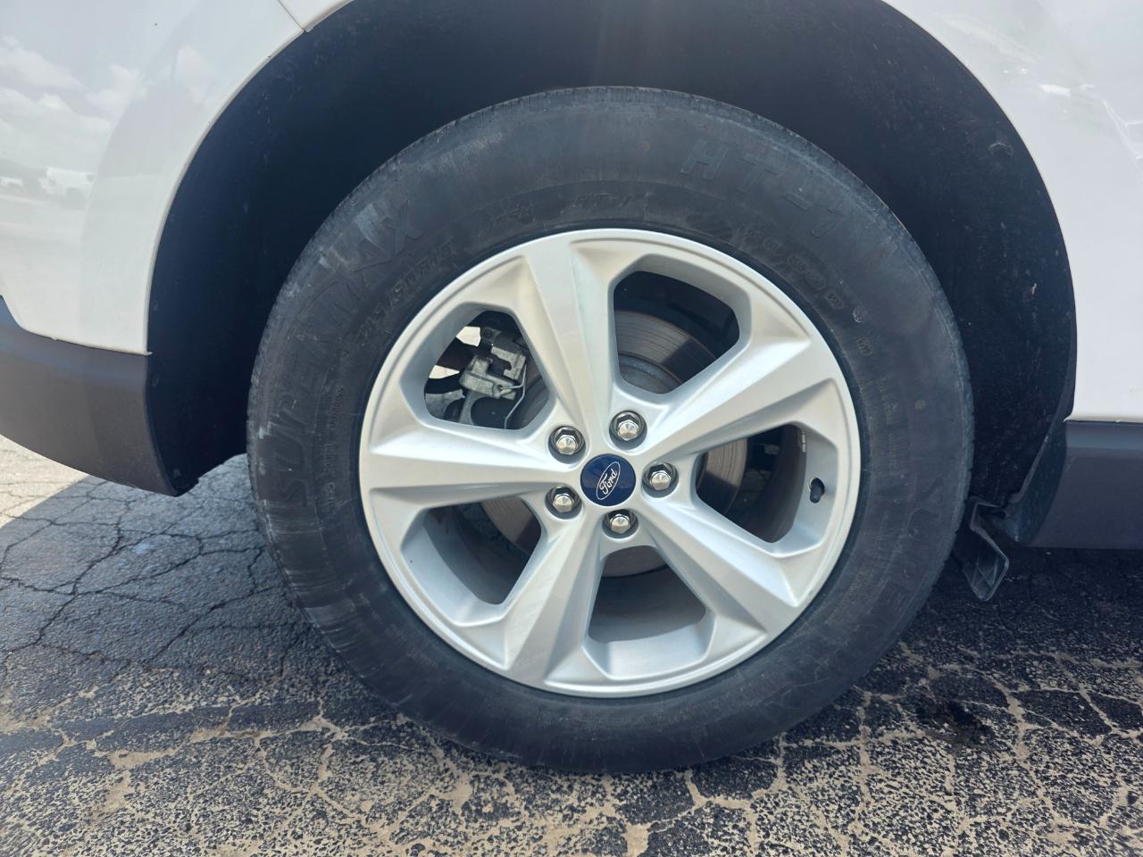 Ford Edge SE FWD 2021