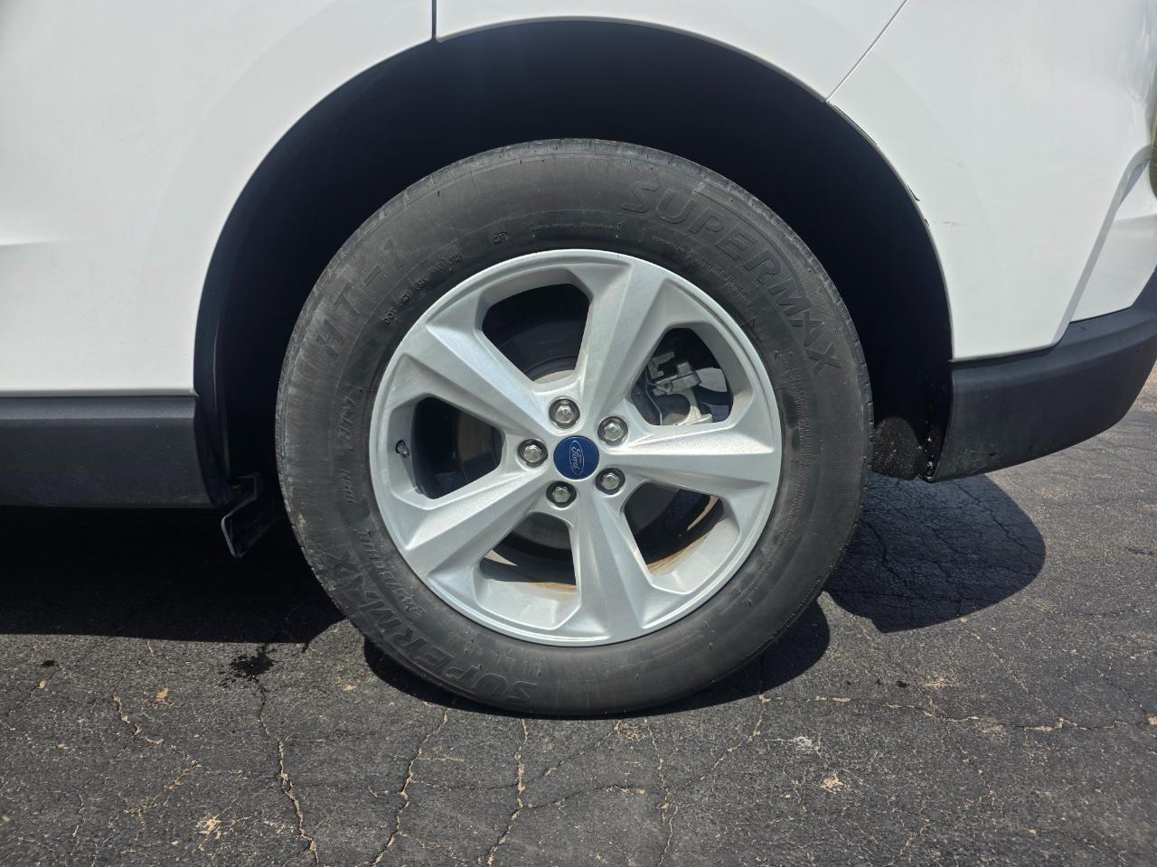 Ford Edge SE FWD 2021