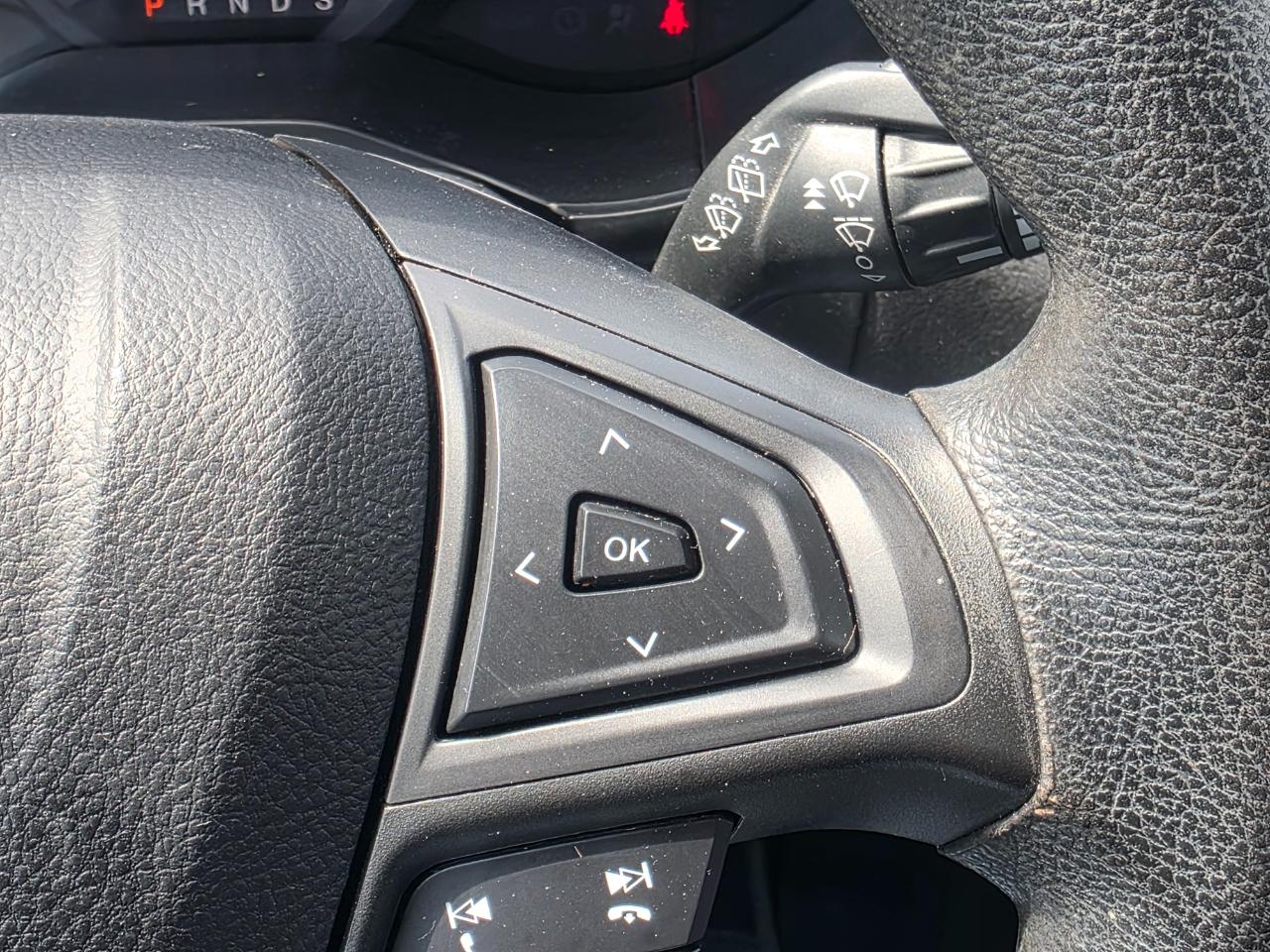 Ford Edge SE FWD 2021