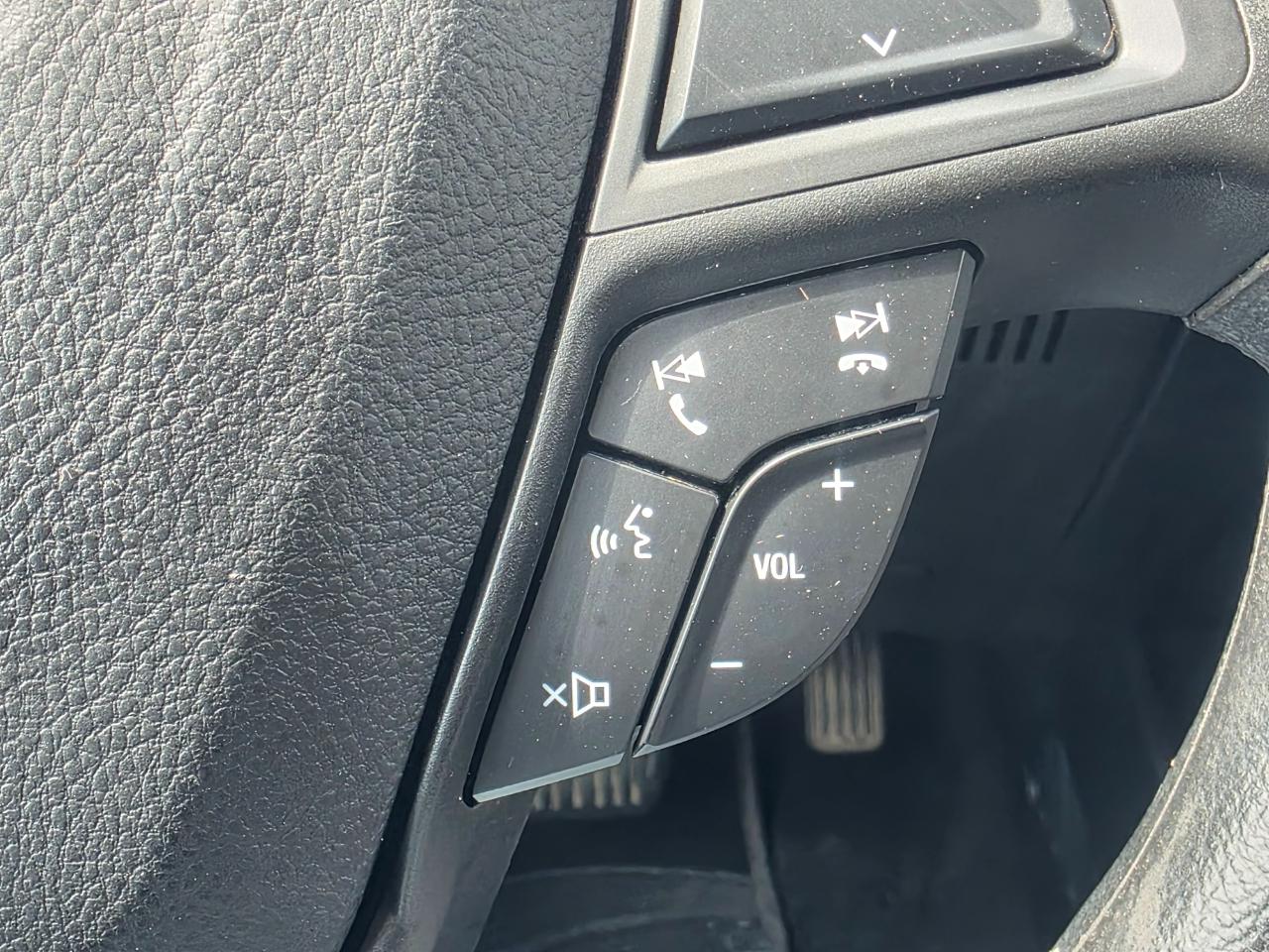 Ford Edge SE FWD 2021