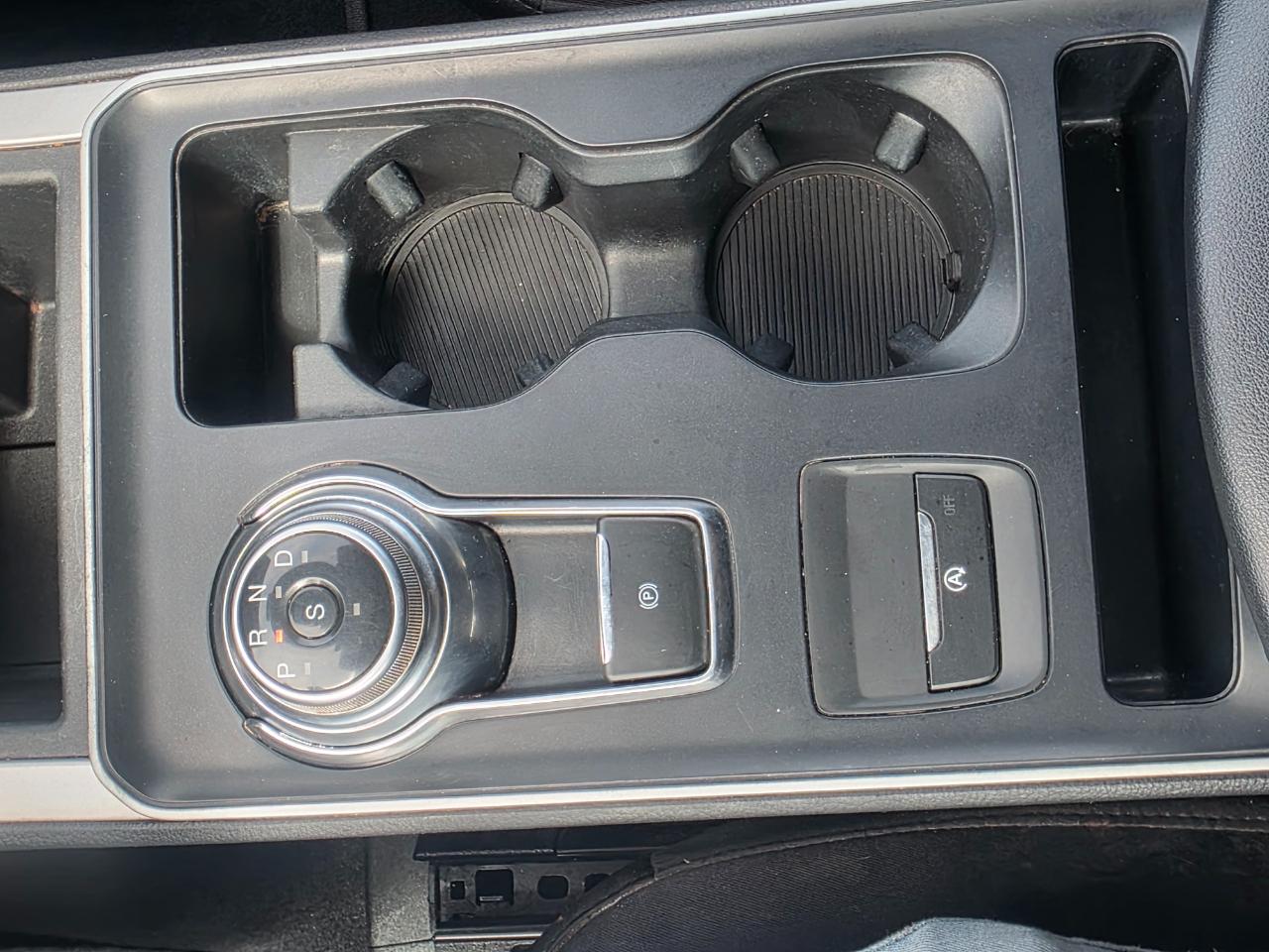 Ford Edge SE FWD 2021