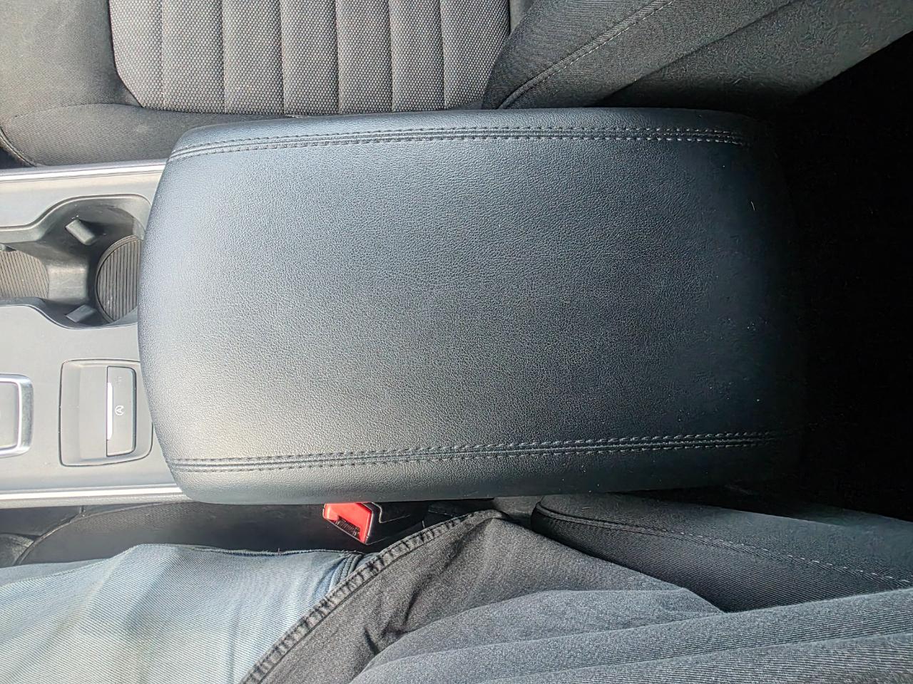 Ford Edge SE FWD 2021