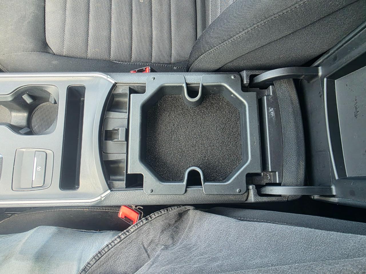 Ford Edge SE FWD 2021