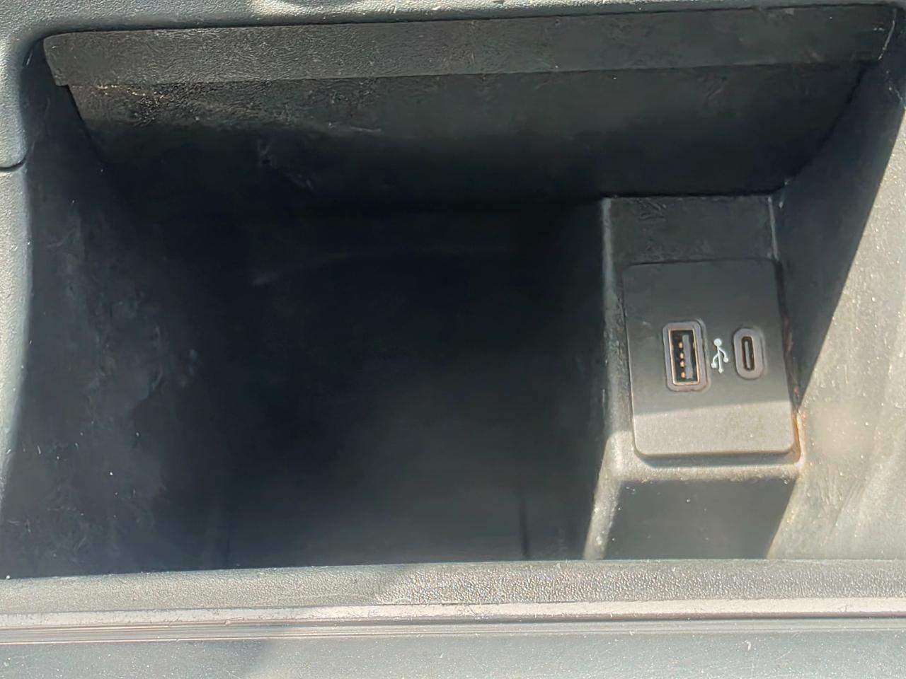 Ford Edge SE FWD 2021