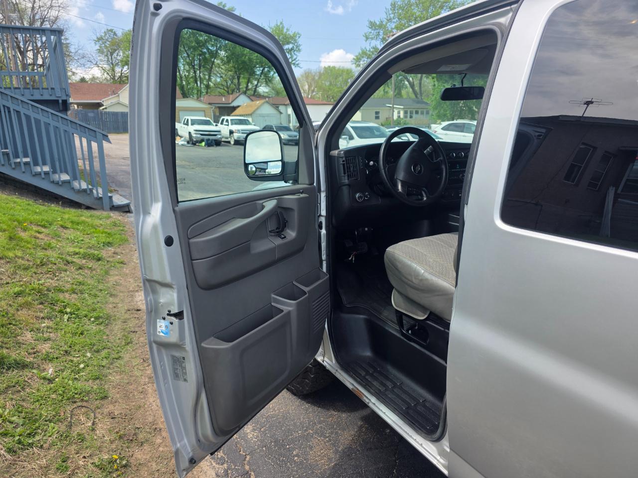 Chevrolet Express LT 3500 2015