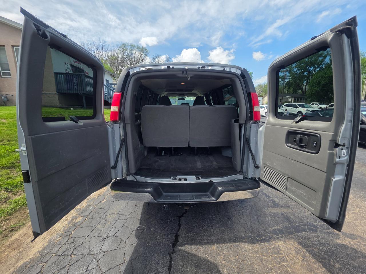 Chevrolet Express LT 3500 2015