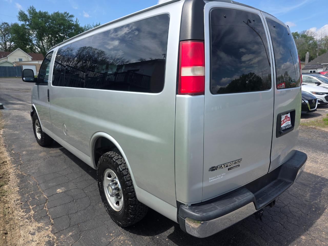 Chevrolet Express LT 3500 2015