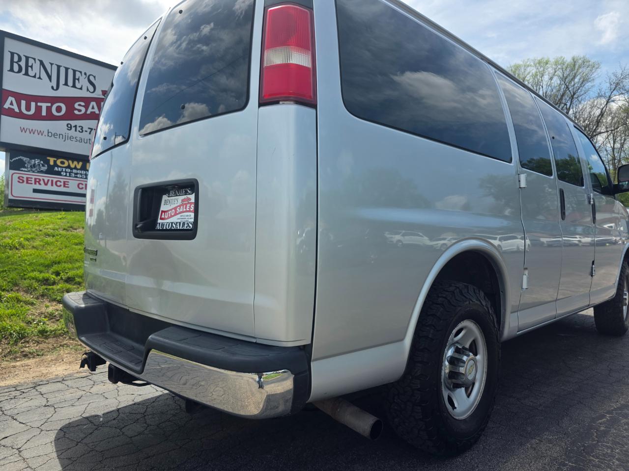 Chevrolet Express LT 3500 2015